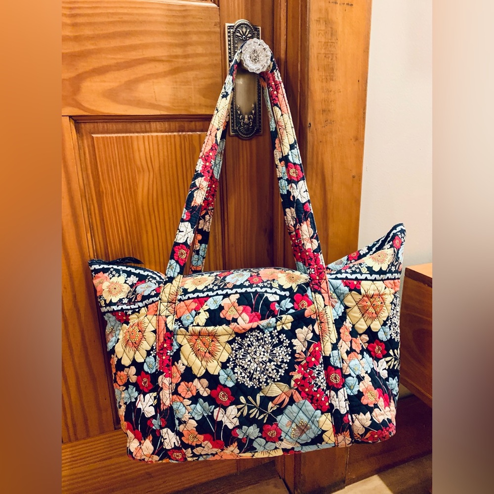 Vera Bradley | Happy Snails| Weekender | Travel Duffle Bag